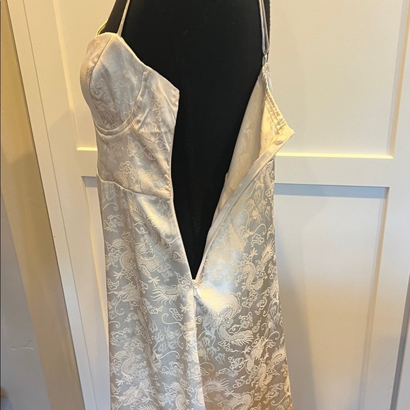 Princess Polly Princess Polly Gold Asian Cream Mini Size 8 - Picture 6 of 10